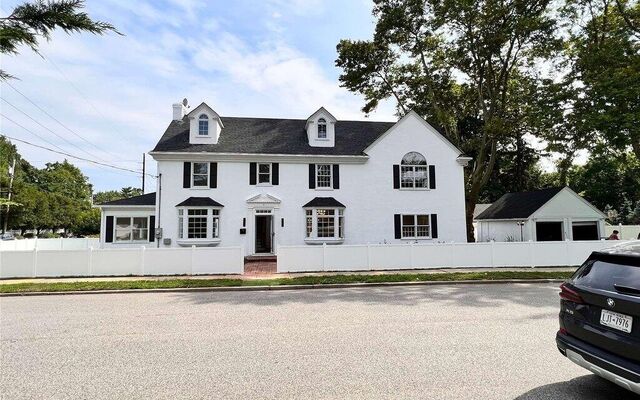 1 Calvin Ave, Syosset, NY 11791 (Road)