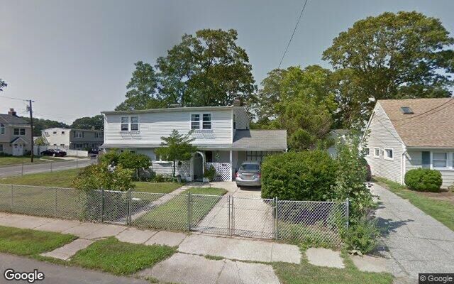 1 Copiague Pl, Copiague, NY 11726