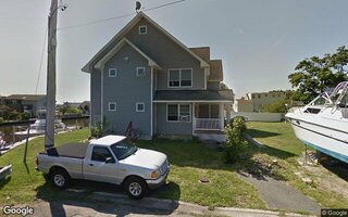1 E Belle Terre Ave, Lindenhurst, NY 11757