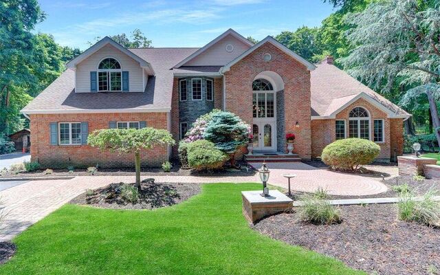 1 Fox Run, Saint James, NY 11780 (Yard)