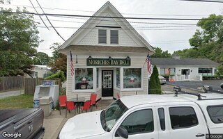 1 Main St, East Moriches, NY 11940