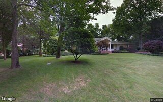 1 Northwood Ct, Woodbury, NY 11797