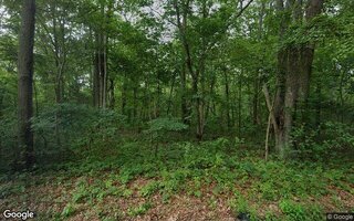 1 Swezey Ln, Middle Island, NY 11953