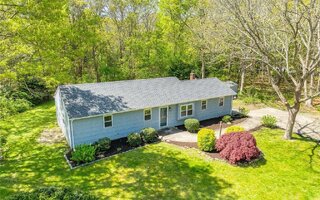 1 Viking Ln, East Quogue, NY 11942