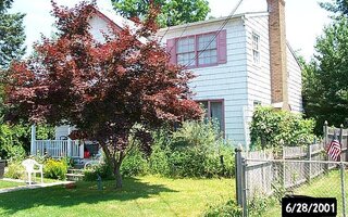 1 Vine St, Glenwood Landing, NY 11547