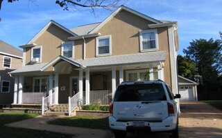 10 3rd Ave, Westbury, NY 11590