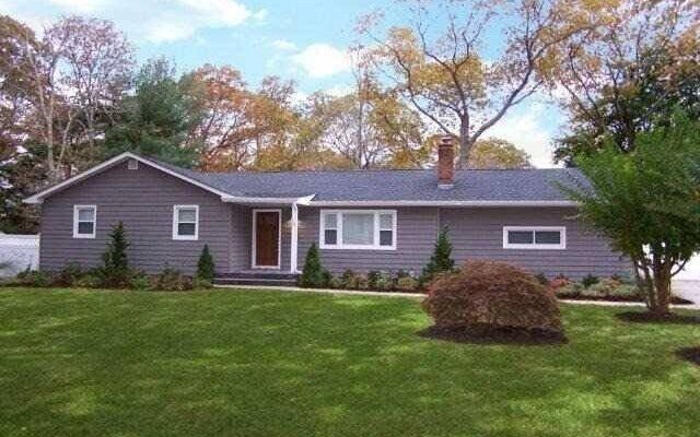10 Atlantic St, Brookhaven, NY 11719