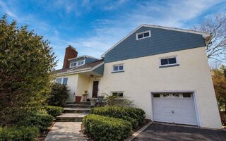 10 Farview Ave, Bayville, NY 11709
