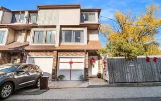 10 Lyndale Ln, Staten Island, NY 10312