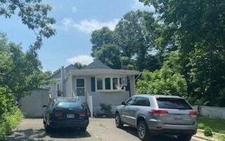 10 Ormond Ave, Selden, NY 11784
