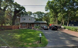 10 Pitts Ave, Mastic, NY 11950