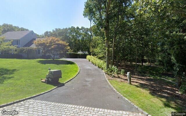 10 Round Pond Ln, Sag Harbor, NY 11963