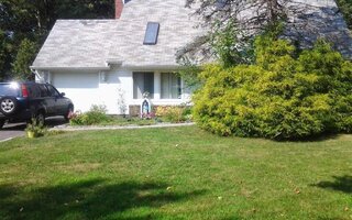 10 Tahoe Ct, Coram, NY 11727