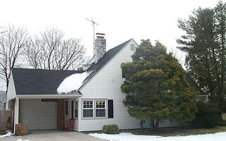 10 Tarry Ln, Levittown, NY 11756
