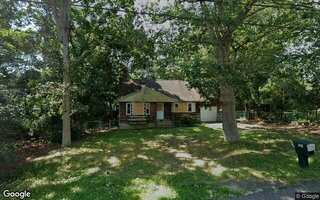 10 Westwood Dr, Shirley, NY 11967