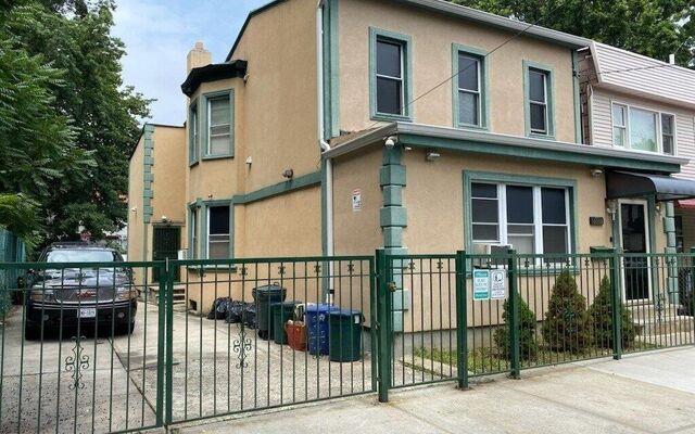100-03 93rd Ave, Richmond Hill, NY 11418 (Back Side)