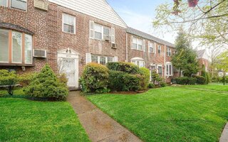 100-12 67th Dr, Forest Hills, NY 11375