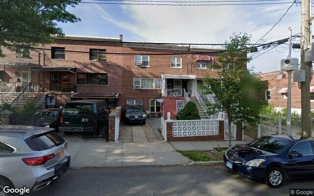 1009 E 222nd St, Bronx, NY 10469