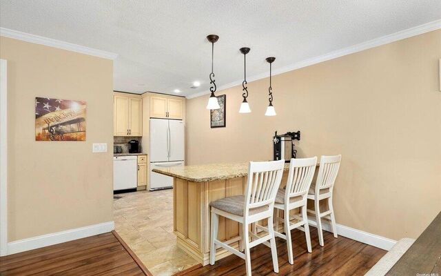 1016 Skyline Dr #1016, Coram, NY 11727 (Dining Room)