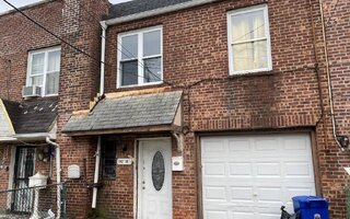 102-10 189th St, Hollis, NY 11423