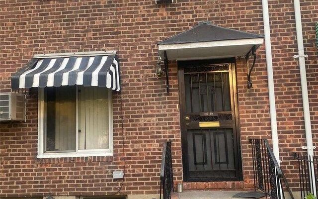 102-39 183rd Pl, Hollis, NY 11423 (Porch)