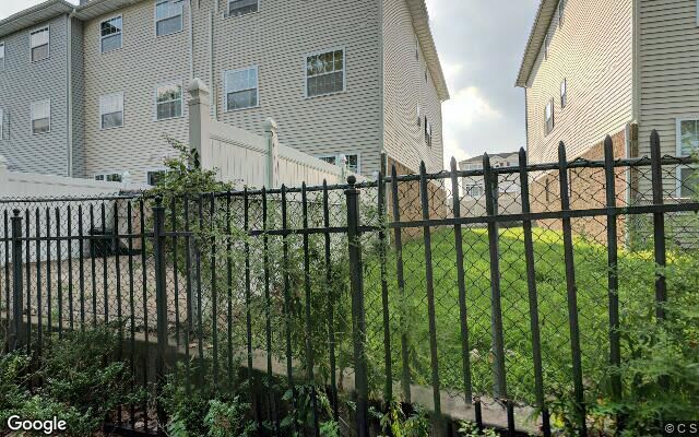 102 Beacon Ln #80, Bronx, NY 10473
