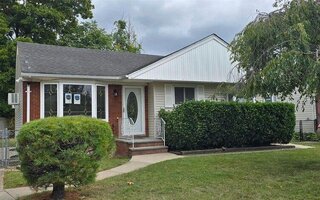 102 Green Ave, Hempstead, NY 11550