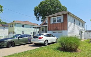 102 Hausch Blvd, Roosevelt, NY 11575