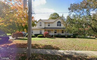 102 Woodhull Rd, Huntington, NY 11743