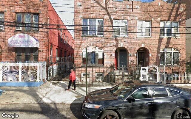 1028 Ward Ave, Bronx, NY 10472