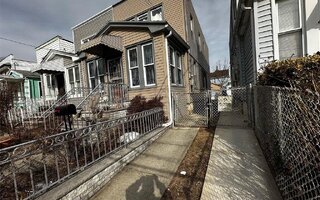 103-15 124th St, South Richmond Hill, NY 11419