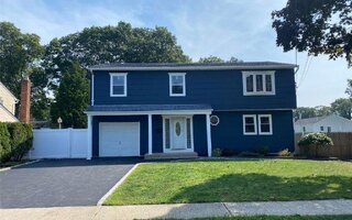 1031 Broadway, Islip, NY 11751