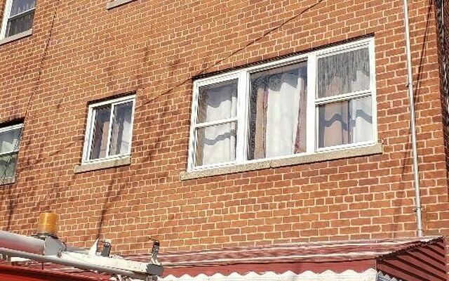 1037 E 219th St, Bronx, NY 10469