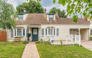 104 Balsam Ln, Levittown, NY 11756