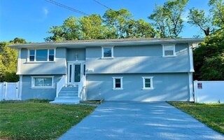 104 Madison Ave, Amityville, NY 11701