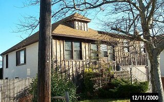 1043 Delaware Ave, Island Park, NY 11558