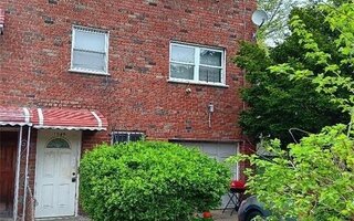 1049 E 233rd St, Bronx, NY 10466