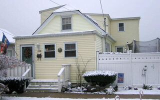 105 Beach Ave, Bellmore, NY 11710