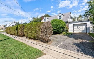 105 Kennedy Ave, Hempstead, NY 11550