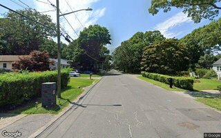 105 Parkwood Dr, Shirley, NY 11967