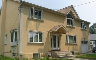105 Weir St, Hempstead, NY 11550
