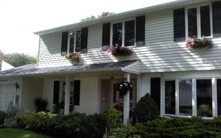 105 Wicks Rd, Commack, NY 11725