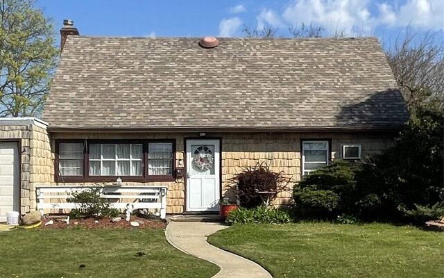 1057 Washington St, Baldwin, NY 11510 (Yard)