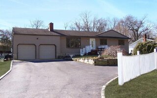 106 Rocky Point Landing Rd, Rocky Point, NY 11778