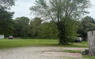 1068 Martinstein Ave, Bay Shore, NY 11706
