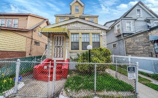 107-29 142nd St, Jamaica, NY 11435