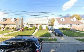 107 Campbell Ave, Oceanside, NY 11572