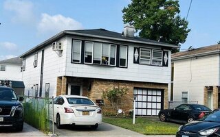108 Montreal Ave, Staten Island, NY 10306