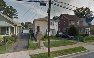 108 Wellesley St, Hempstead, NY 11550
