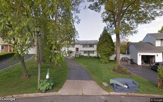 11 Bell Ct, Ronkonkoma, NY 11779